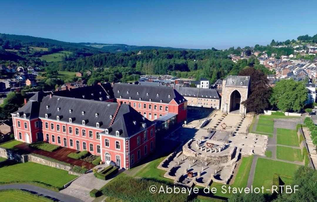 スタヴロ La Pierre Du Diable Bed & Breakfast エクステリア 写真